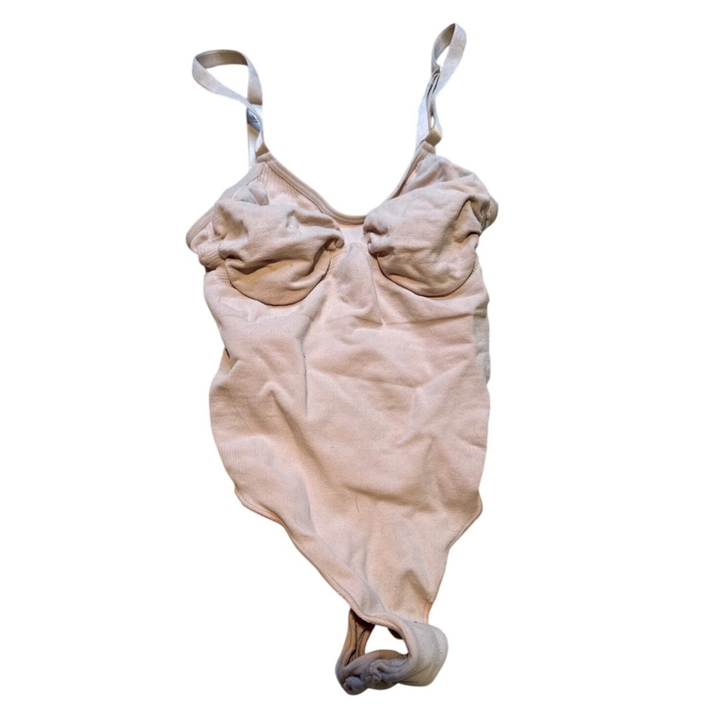 SKIMS Sculpting Thong Bodysuit Nude Beige Shapewear S/M Adjustable Straps